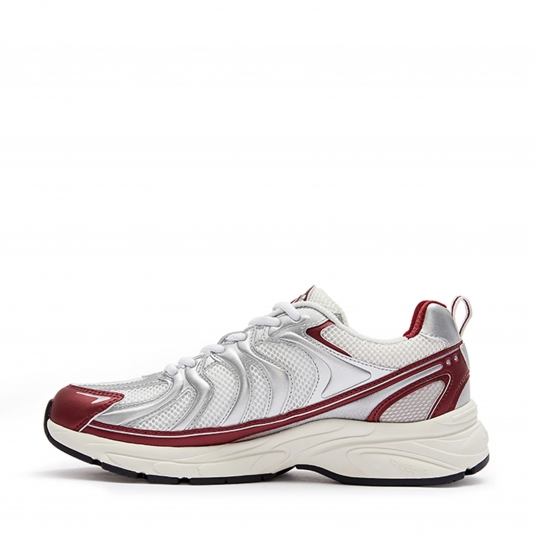 Time Racer 224 Milk White/Dark Red