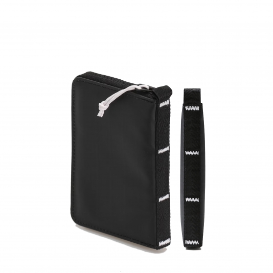 Base Camp Voyager Wallet Black/White