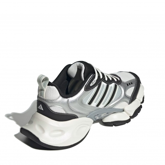 XLG Runner Core White/Core Black/Silver Metallic