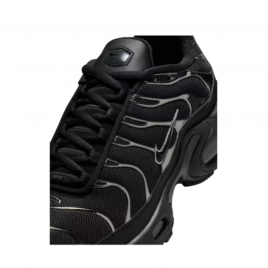 Air Max Plus SE Black/Metallic Silver/Laser Crimson/Off Noir