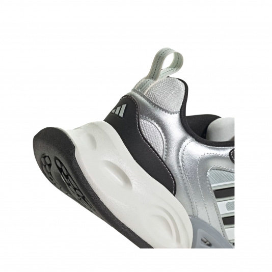 XLG Runner Core White/Core Black/Silver Metallic