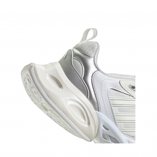 XLG Runner Cloud White/Core White/Crystal White