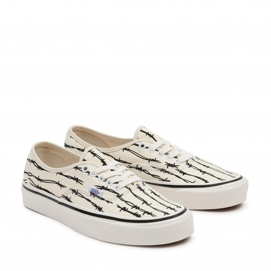 Authentic 44 DX White/Black/Og Barbed Wire