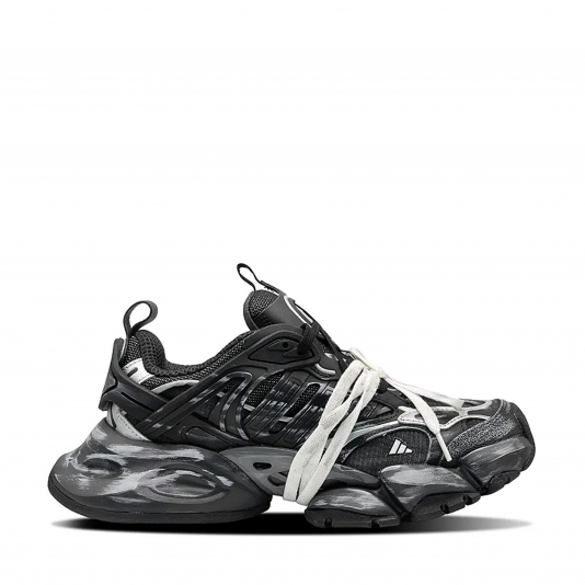 [ CUSTOM ] XLG Runner Deluxe Abrasions Black/Dirty White