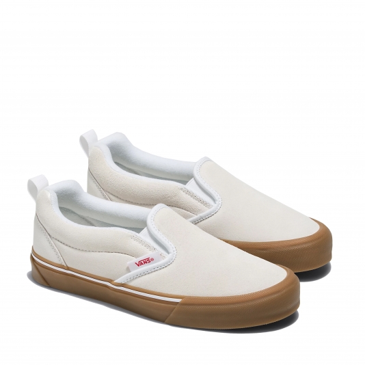 Vans slip hot sale on gum sole