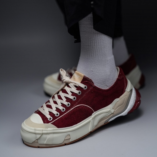 Wuji Burgundy/White Cream