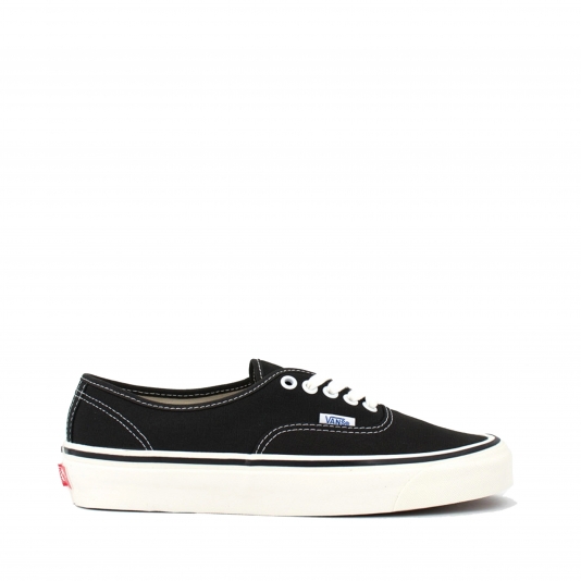 Authentic 44 DX Black/True White