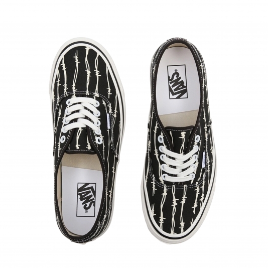 Authentic 44 DX Black/White/Og Barbed Wire