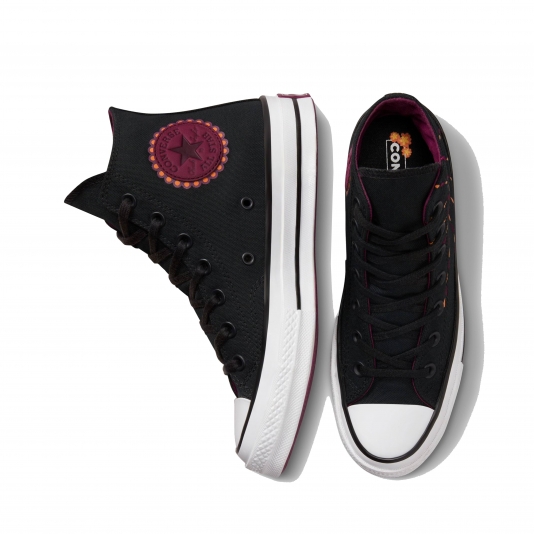 Shop the original Converse in the MONOAD online store