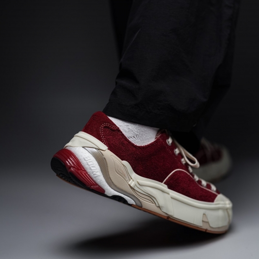 Wuji Burgundy/White Cream