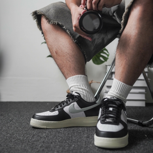 Air Force 1 `07 White/Black/Grey