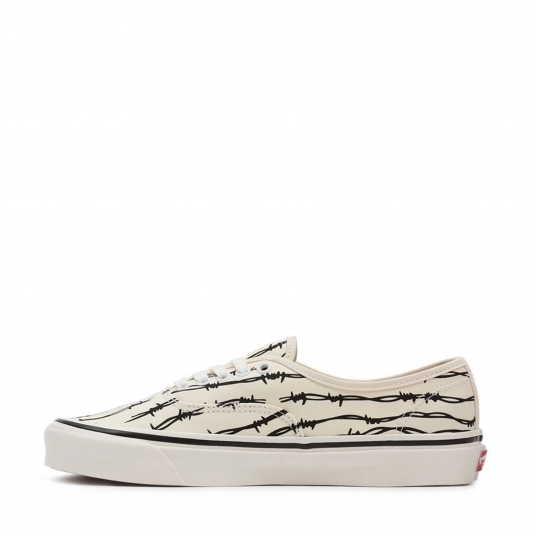 Authentic 44 DX White/Black/Og Barbed Wire