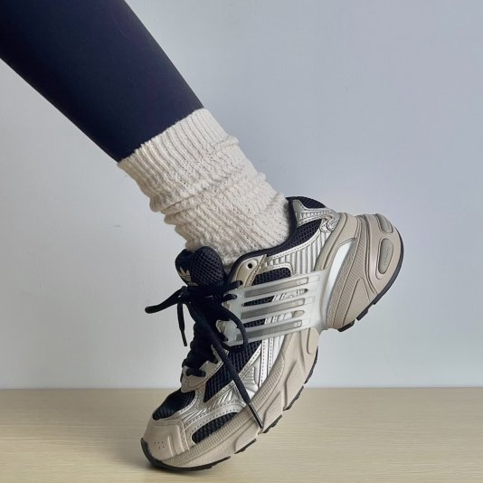 Adistar XLG Wonder Beige/Cyber Metallic/Core Black