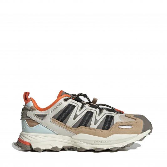 Hyperturf Alumina/Magic Beige/Simple Brown