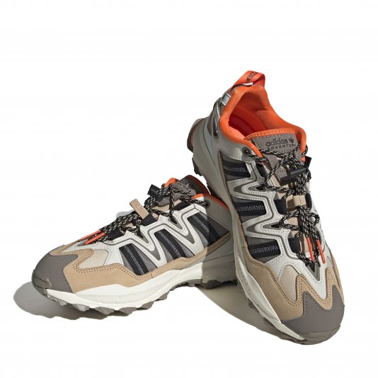 Hyperturf Alumina/Magic Beige/Simple Brown