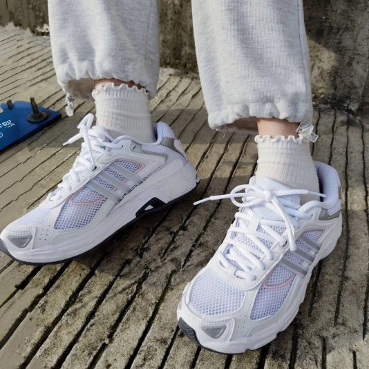 Response CL Footwear White/Clear Pink/Grey Five