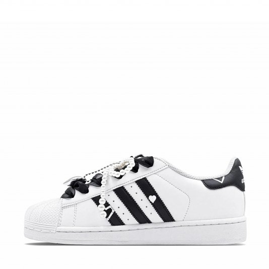 Superstar Sweetheart Romantic Black/White