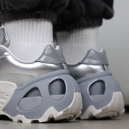 Wonder Runner Gray Silver/Silver Metallic