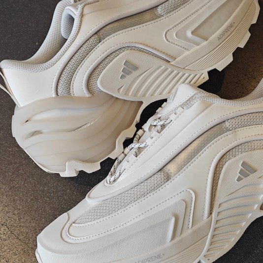 Wonder Runner Turbo Chalk White/Metallic/Sivler