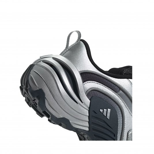 Wonder Runner Turbo Silver Metallic/Crystal White/Core Black