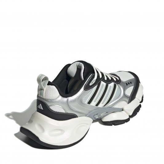 XLG Runner Core White/Core Black/Silver Metallic