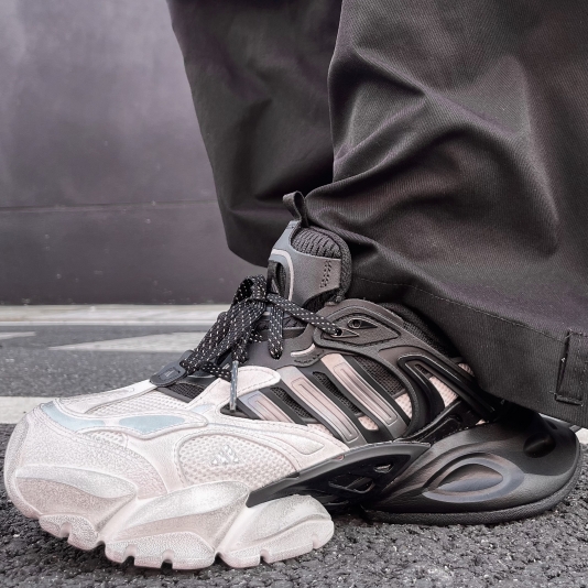 XLG Runner Deluxe Black/Grey Split/Silver Gray