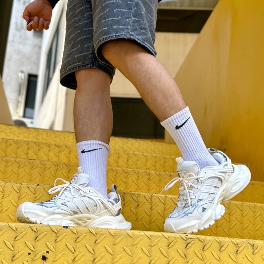 XLG Runner Deluxe Cloud White/White Sail/Off White