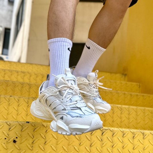 XLG Runner Deluxe Cloud White/White Sail/Off White