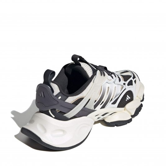 XLG Runner Deluxe Creamy White/Dark Tan/Core Black