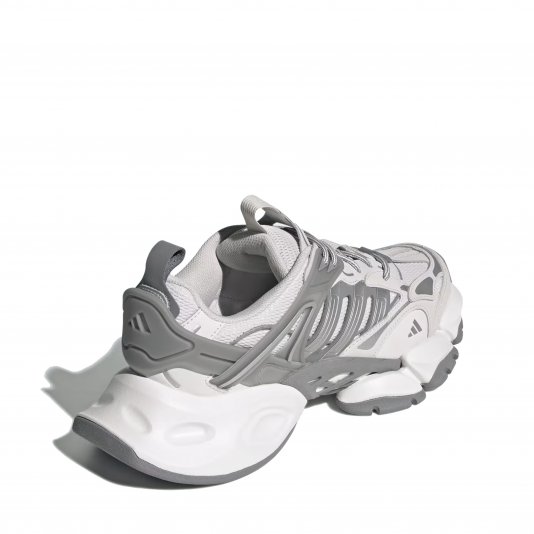 XLG Runner Deluxe Crystal White/Silver Metallic/Grey One