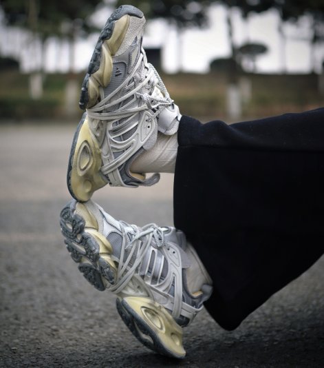 XLG Runner Deluxe Dirty White/Grey Metallic/Silver
