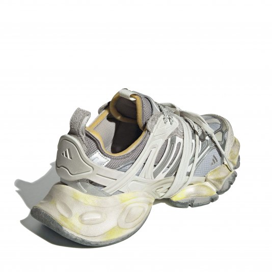 XLG Runner Deluxe Dirty White/Grey Metallic/Silver