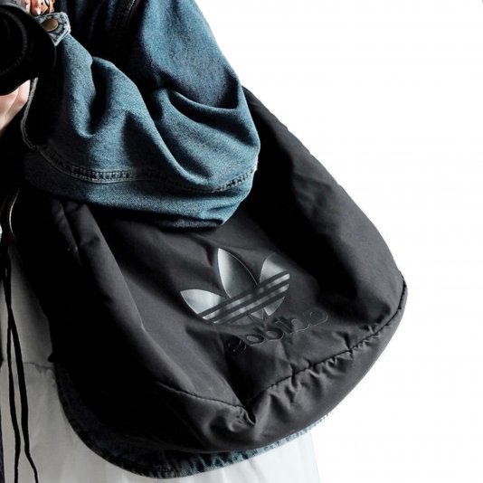 Cloud Shoulder Bag Medium Black