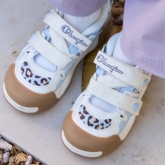 AutoSkate Mary Jane Milk White/Clear Blue