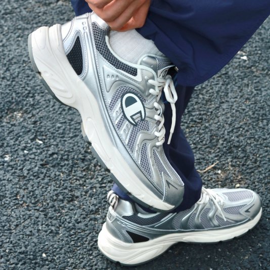 Time Racer 224 Milk White/Space Silver
