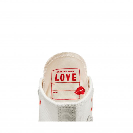 Chuck Taylor All Star Platform Embroidered Hearts HI Vintage White/University Red