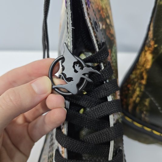 1460 Black Sabbath Multi Backhand Straw Grain