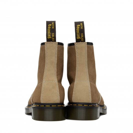 1460 Savannah Tan Tumbled Nubuck