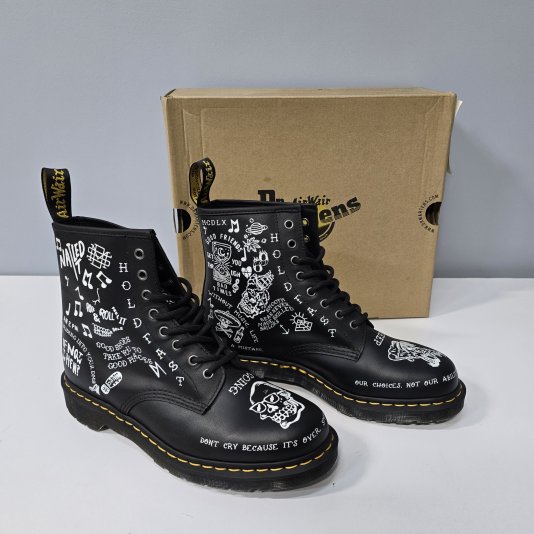 1460 Scribble Black/White Backhand