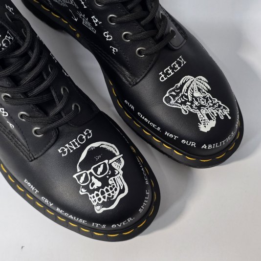 1460 Scribble Black/White Backhand