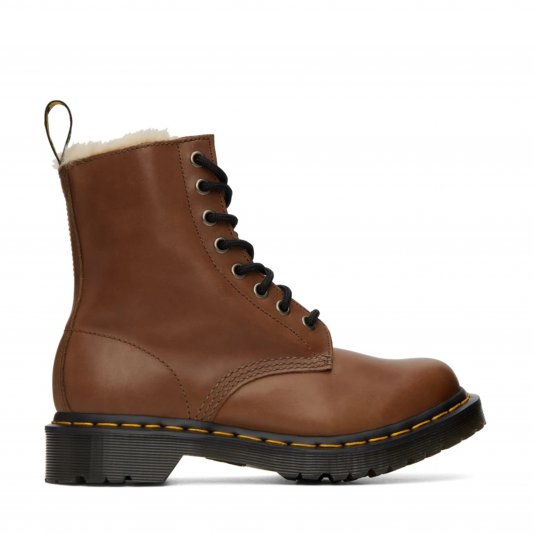 1460 Serena Tan Farrier