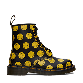 1460 Smiley Black Smooth