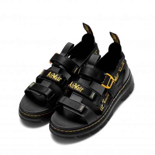 Pearson II Black Coated Leather / Webbing