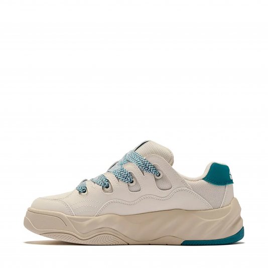 Steamed Buns Cream White/Teal Blue