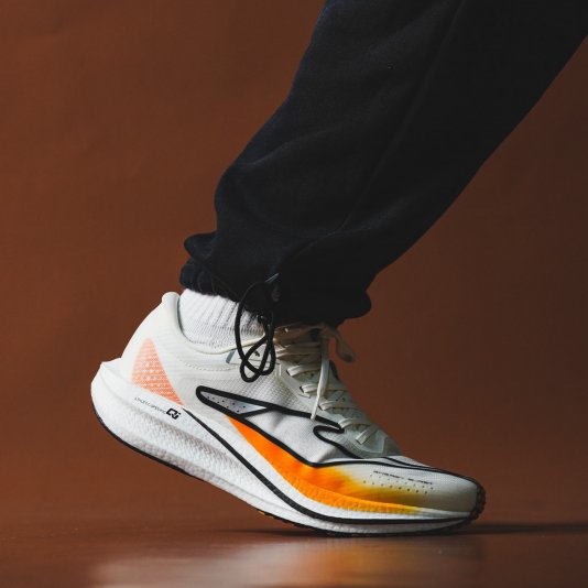 Extreme Wind 2.0 Microcrystalline White/Racing Orange