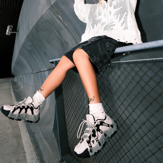 Exocet White Sand Grey/Black