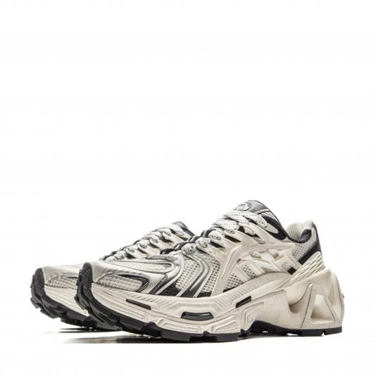 ACE 3.0 Milky White/Black