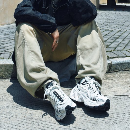 ACE 3.0 Milky White/Black