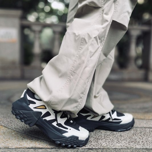 CF Linchuan Cold Ebony Black/Cream White