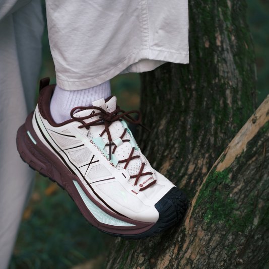 CF SE Off White/Crimson Purple/Fluorescent Light Green